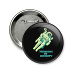 Космонавт в Бесконечной Вселенной