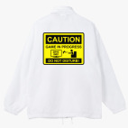 Ветровка с капюшоном