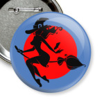 Ведьма на фоне луны