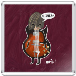 Человек в костюме гитары