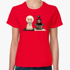  Черный кот, белая кошка. Шахматные фигуры.