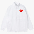 Ветровка с капюшоном