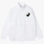 Ветровка с капюшоном