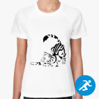 Женская спортивная футболка